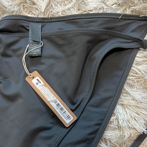 SKIMS - Women’s Bikini - Picture 4 of 4